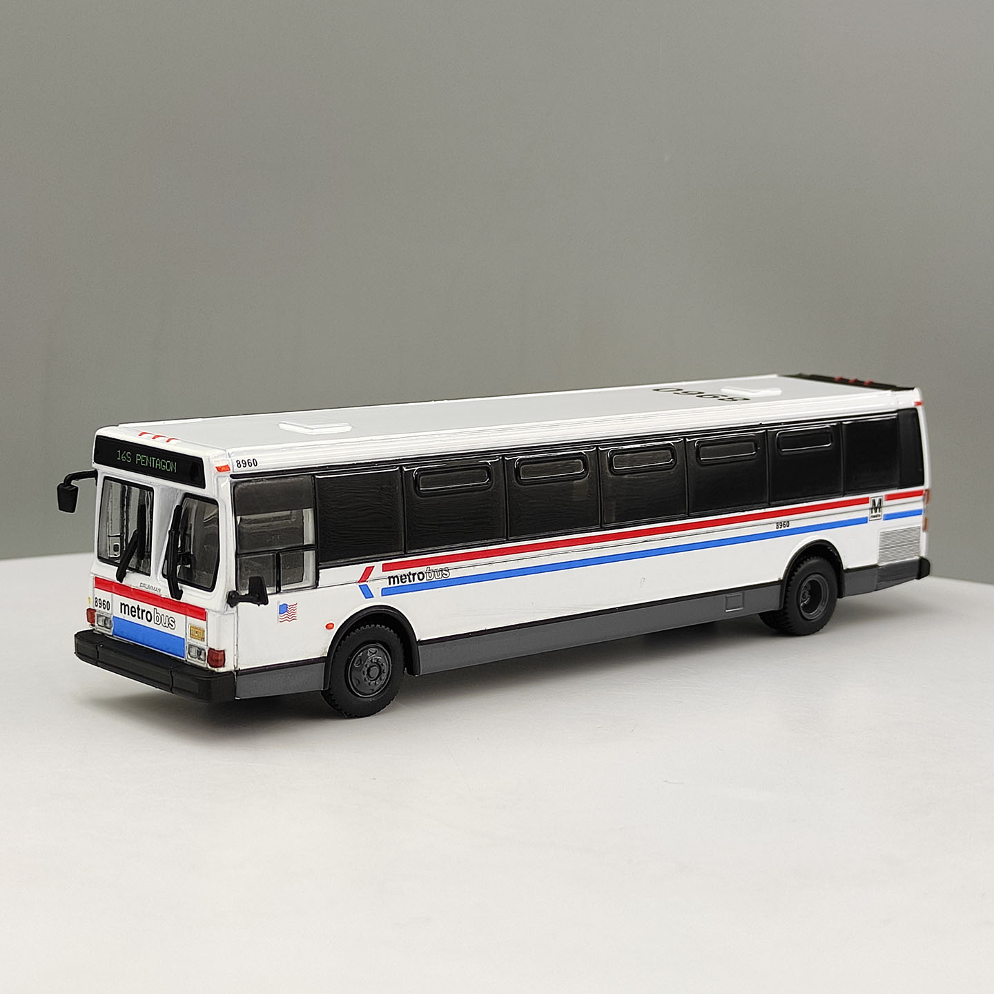 Ônibus Vintage Diecast IR em E - Vintage Toys Collection avaliação e preço