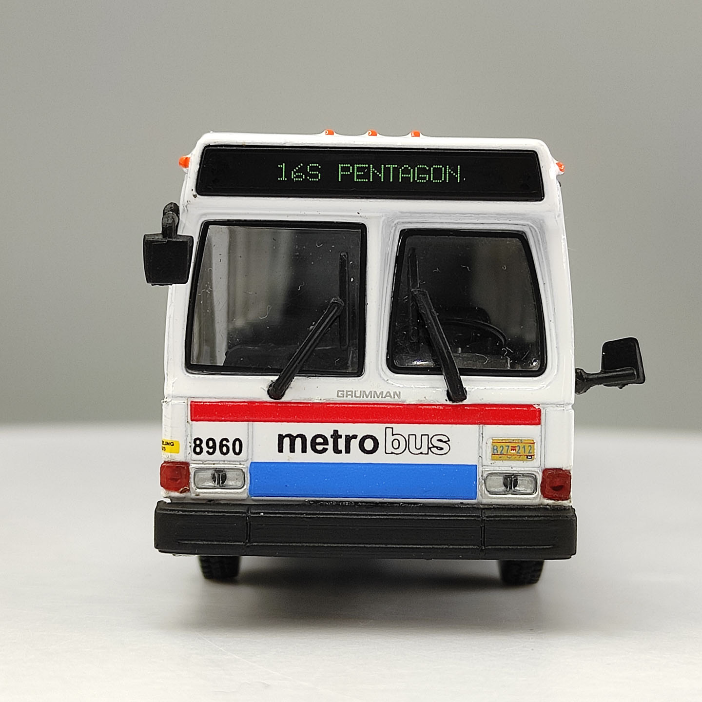 Ônibus Vintage Diecast IR em E - Vintage Toys Collection avaliação e preço